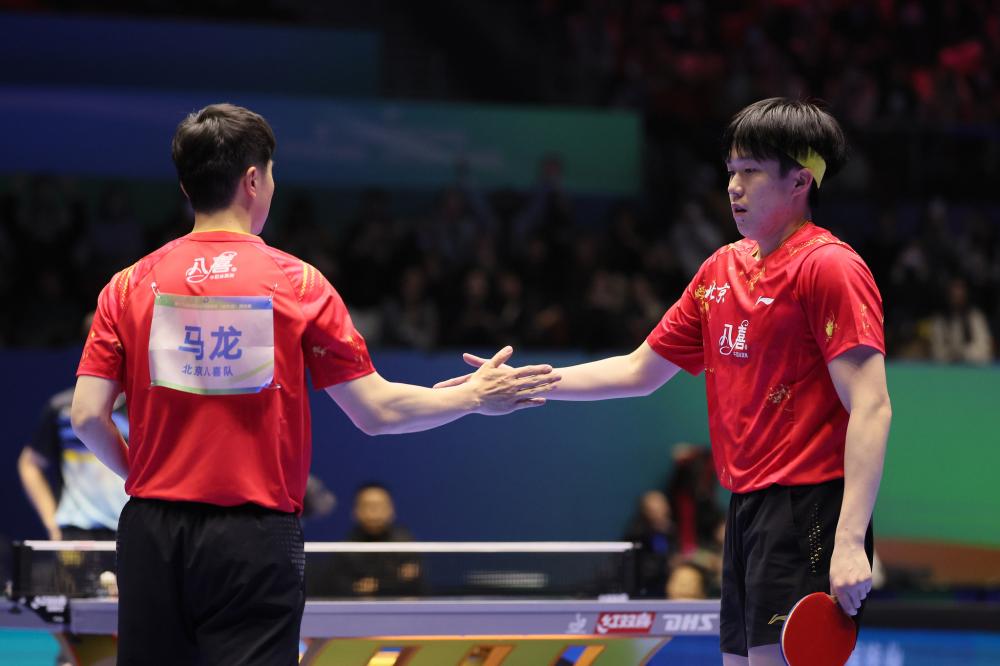 范佩西：阿贾克斯杯赛轮换和我有什么关系？